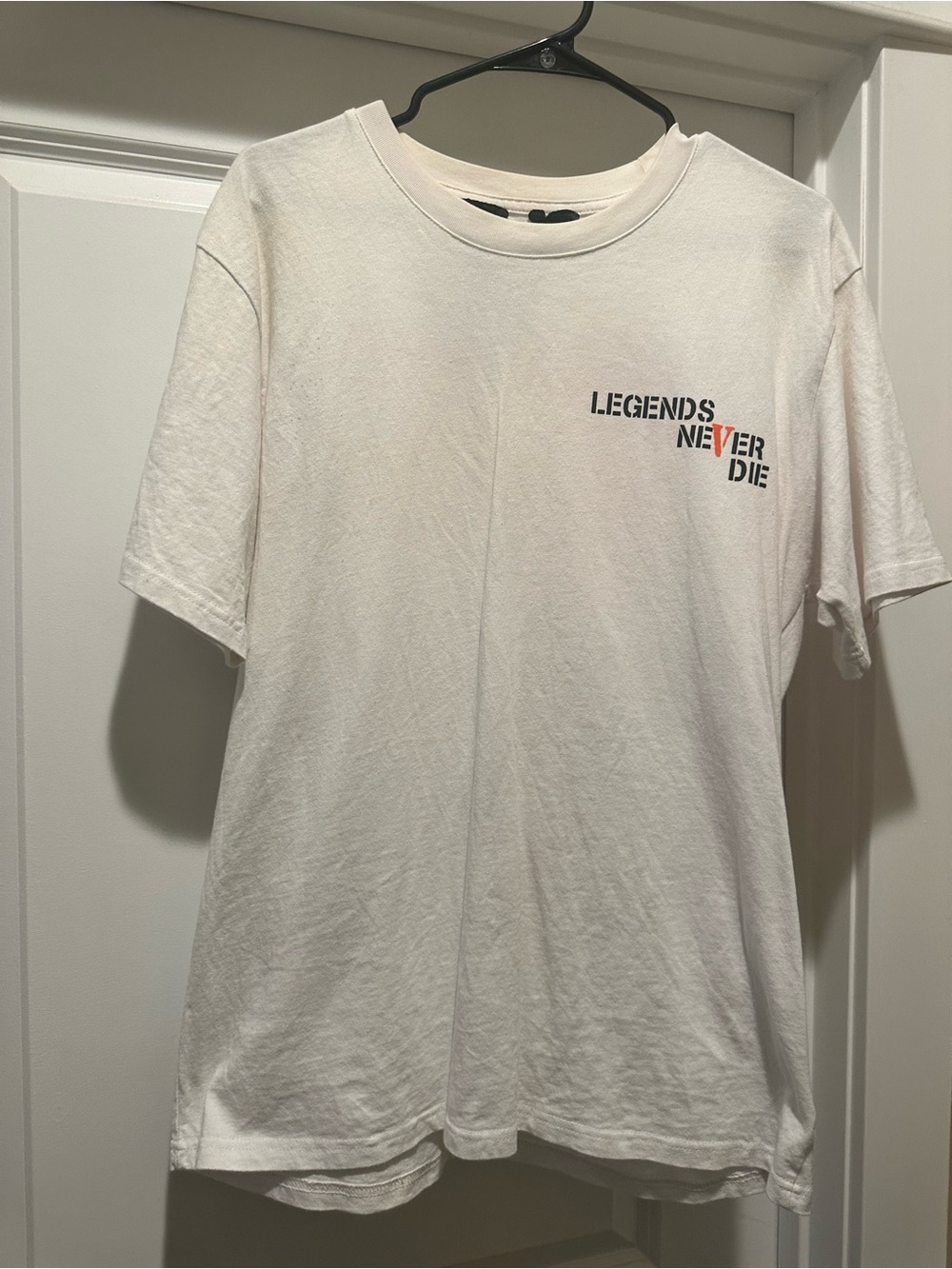 VLONE White Short-Sleeve 'Legends Never Die' Graphic Tee